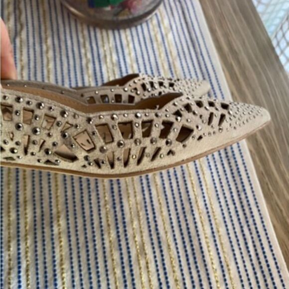 Staccato Kitten Heels Suede Sand Slip On Cutout Rhinestone Womens Sz  38 US 7.5 - Picture 5 of 15